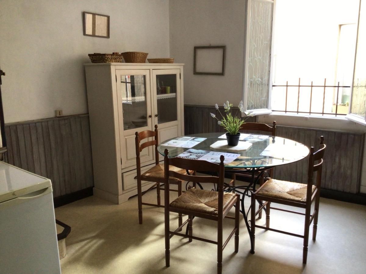 Jolie Maison De Village A Roquecourbe Eksteriør billede