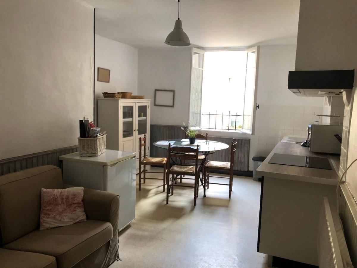 Jolie Maison De Village A Roquecourbe Eksteriør billede
